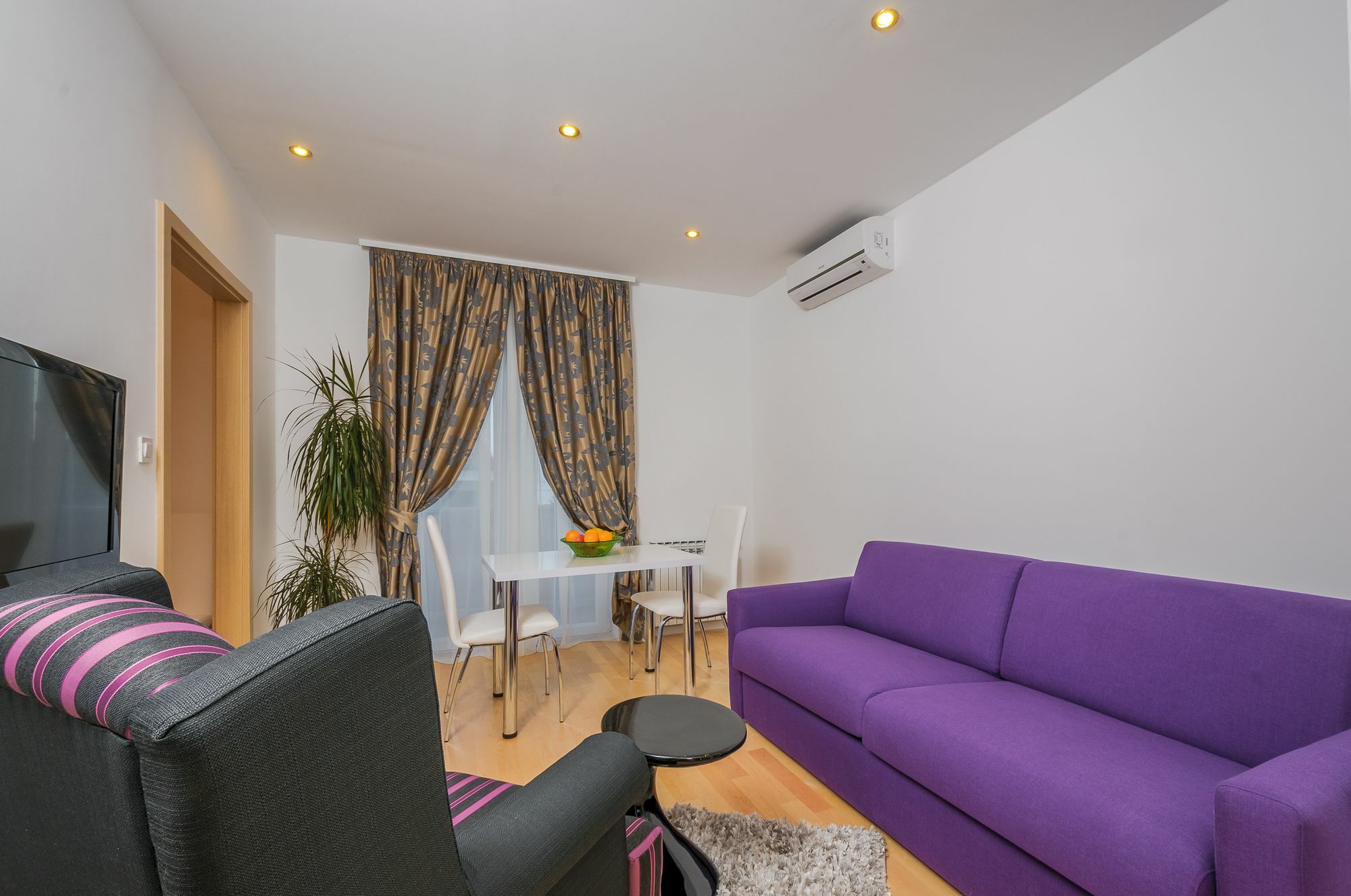 Apartments Zuvela Split Eksteriør bilde